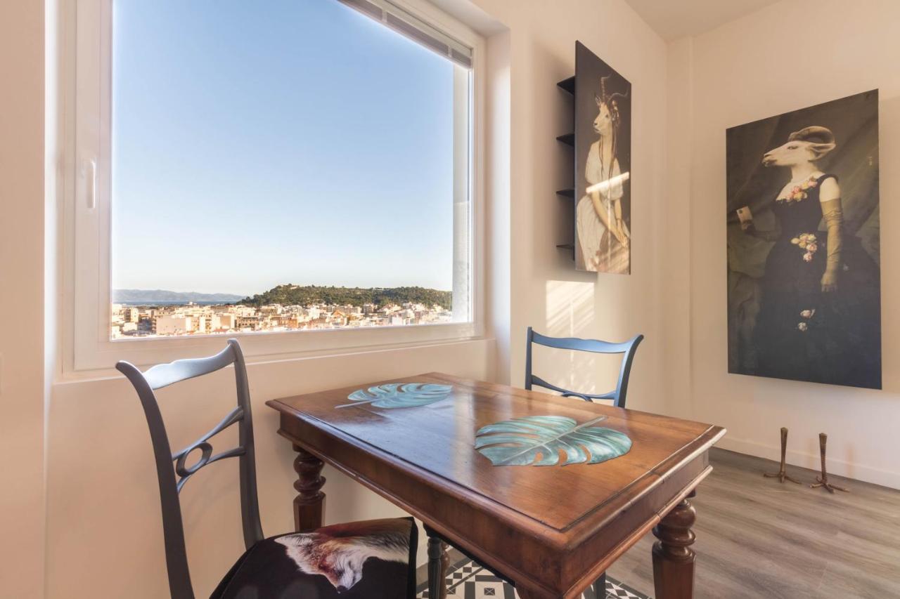 Eleventh Floor Suites Cagliari Eksteriør bilde