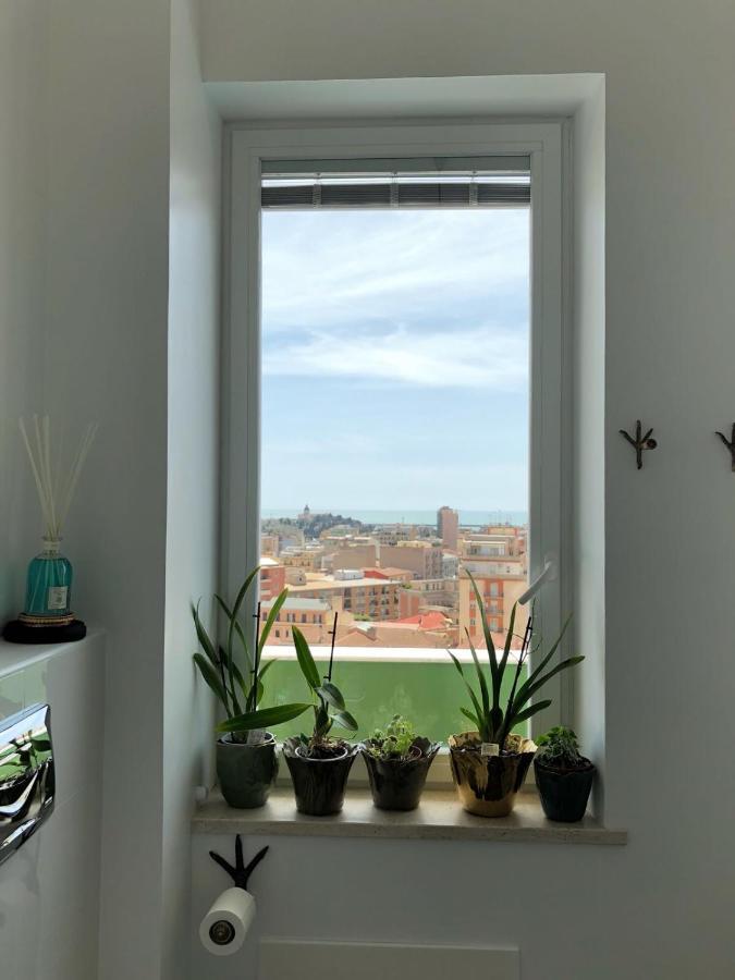 Eleventh Floor Suites Cagliari Eksteriør bilde