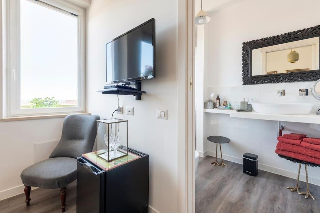 Eleventh Floor Suites Cagliari Eksteriør bilde